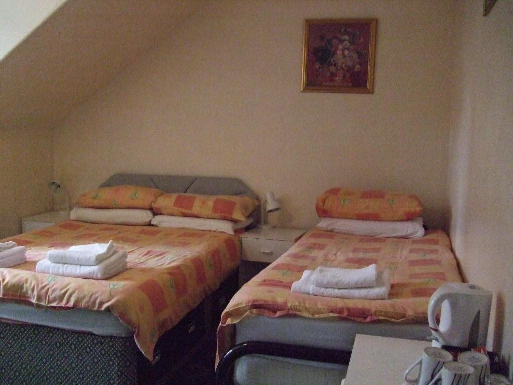 Swan Lake Guest House เอดินบะระ ห้อง รูปภาพ